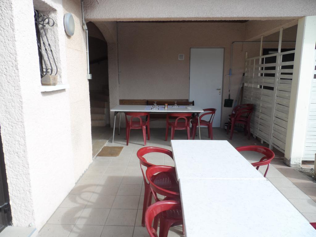 Auberge De L'Europe Saint-Quentin-Fallavier Cameră foto