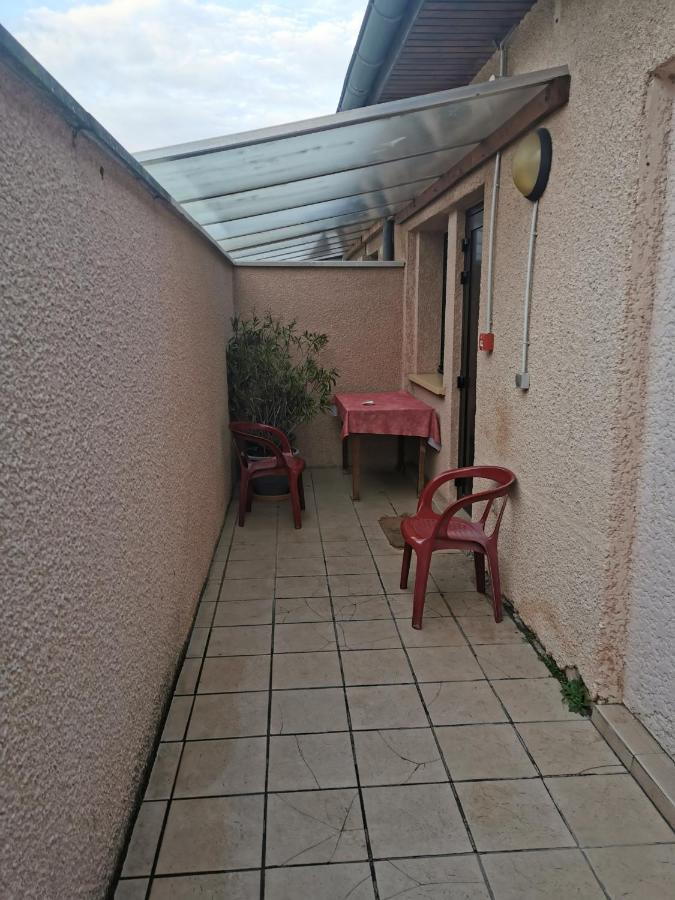 Auberge De L'Europe Saint-Quentin-Fallavier Exterior foto